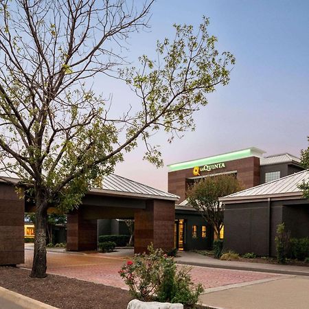 Отель La Quinta By Wyndham Round Rock North Экстерьер фото