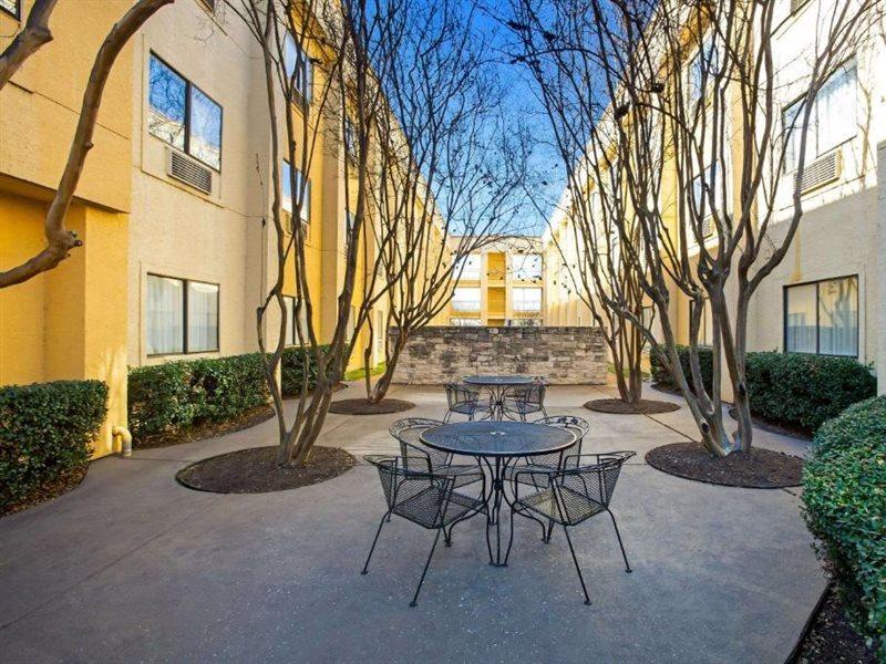 Отель La Quinta By Wyndham Round Rock North Экстерьер фото