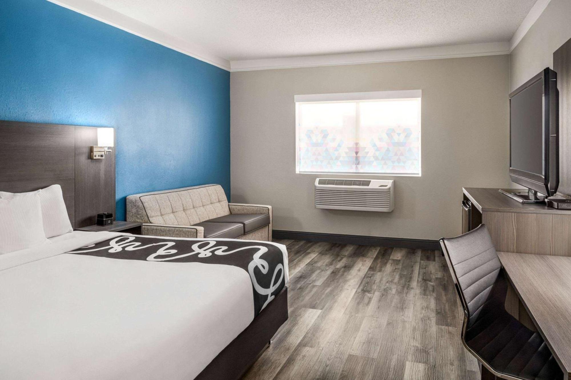 Отель La Quinta By Wyndham Round Rock North Экстерьер фото